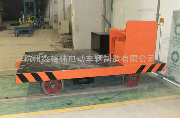 KPQ-15軌道牽引車.jpg KPQ-15軌道牽引車.jpg